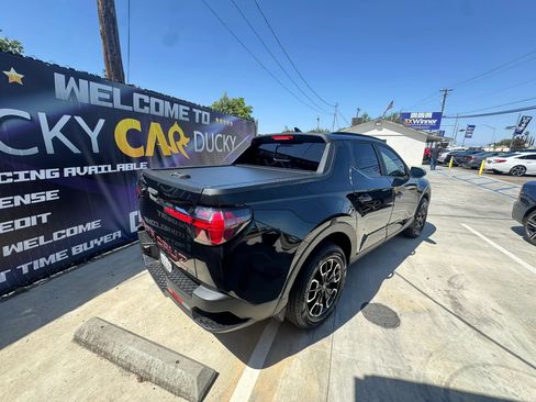 Used 2022 Hyundai Santa Cruz SEL w/ Activity Package FWD image 5