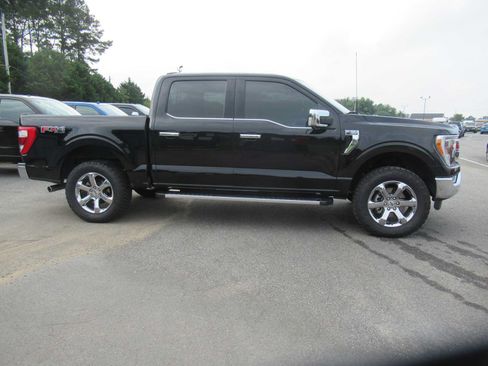 Used 2023 Ford F150 Lariat w/ Trailer Tow Package AWD/4WD image 4