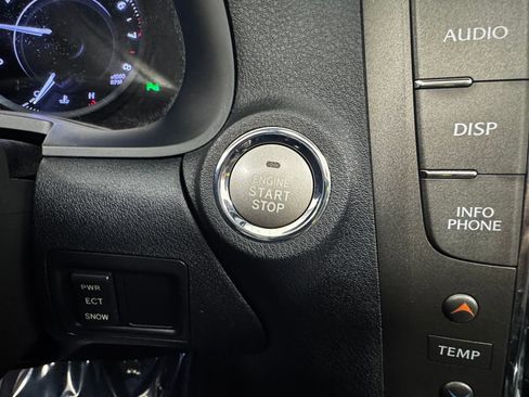 Used 2012 Lexus IS 350C image 27