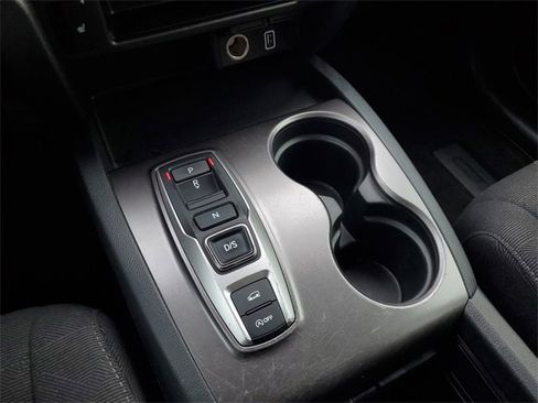 Used 2022 Honda Pilot Sport image 22