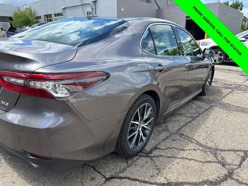 Used 2022 Toyota Camry XLE FWD image 10