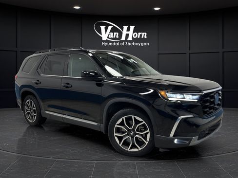 Used 2023 Honda Pilot Touring image 39