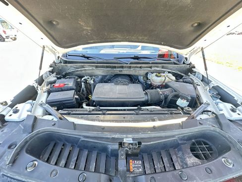 Used 2023 GMC Yukon XL SLT AWD/4WD image 31