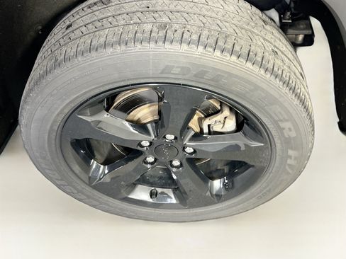 Used 2023 Jeep Grand Cherokee L Laredo AWD/4WD image 32