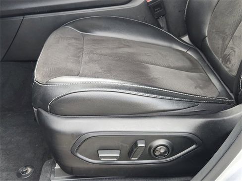 Used 2024 Jeep Grand Cherokee Altitude image 21