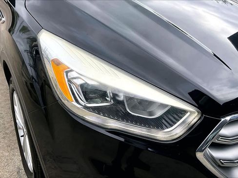 Used 2017 Ford Escape SE w/ SE Leather Comfort Package image 26