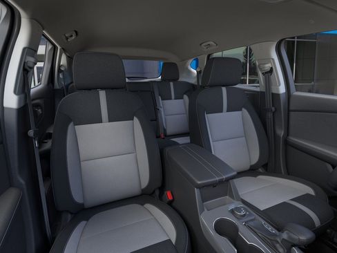 New 2025 Chevrolet Blazer LT w/ Convenience Package image 17