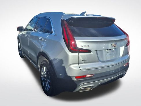 Used 2021 Cadillac XT4 Premium Luxury w/ Cold Weather Package image 6
