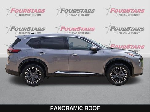 New 2026 Nissan Rogue Platinum AWD/4WD image 3