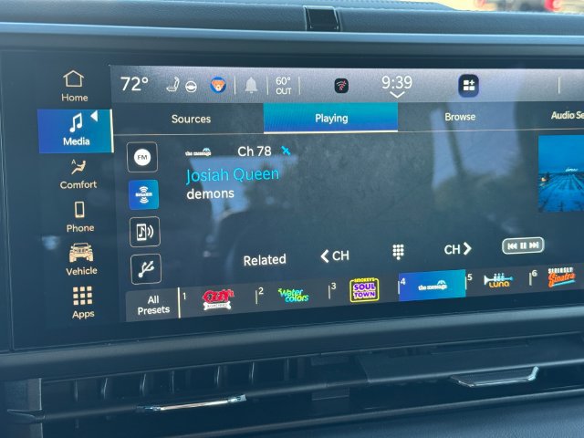 Certified 2025 Jeep Gladiator Mojave AWD/4WD image 27