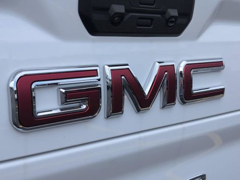 New 2026 GMC Sierra 3500 SLT w/ SLT Premium Package AWD/4WD image 33
