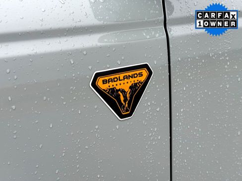 Used 2023 Ford Bronco Badlands image 3