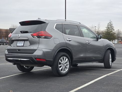 Used 2020 Nissan Rogue SV image 17