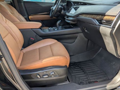 Used 2023 Cadillac XT4 Sport FWD image 21