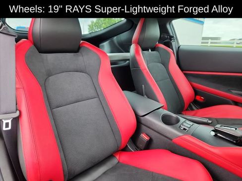 Used 2024 Nissan Z Performance w/ Floor Mat Package RWD image 29