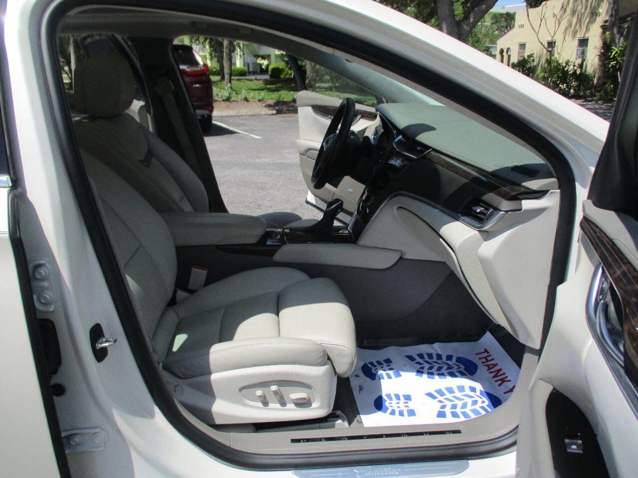 Used 2013 Cadillac XTS Platinum FWD image 30