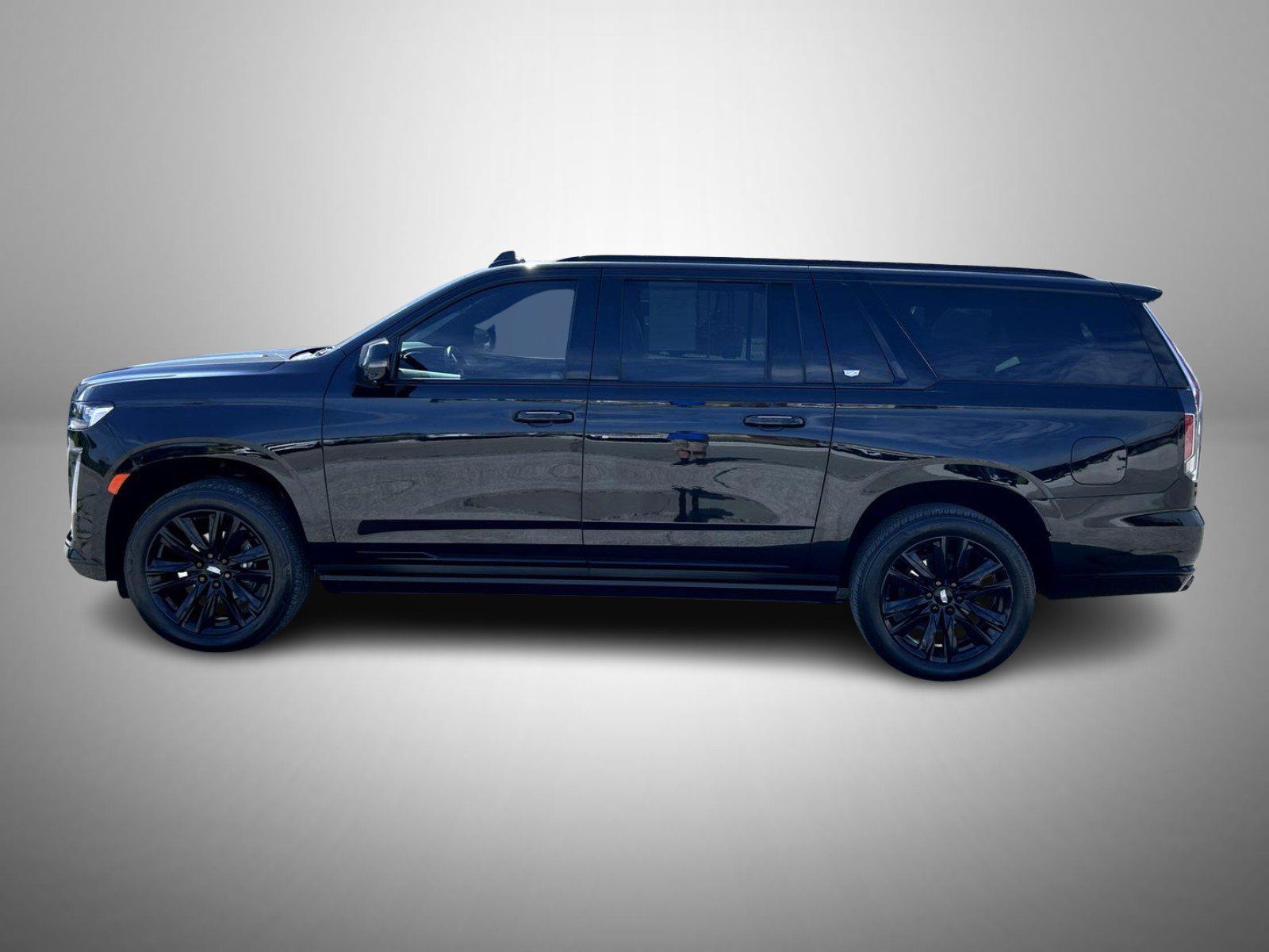 Certified 2024 Cadillac Escalade ESV Sport w/ Touring Package AWD/4WD image 8