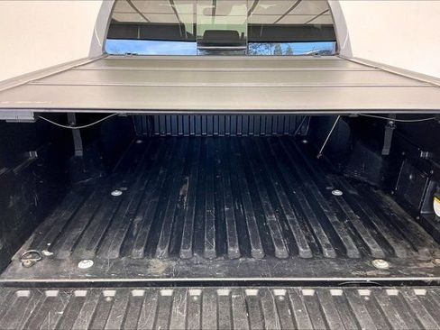 Used 2021 Toyota Tacoma TRD Sport image 28