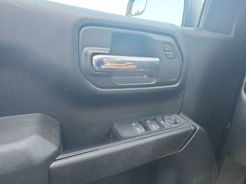 Used 2022 Chevrolet Silverado 1500 Custom AWD/4WD image 15