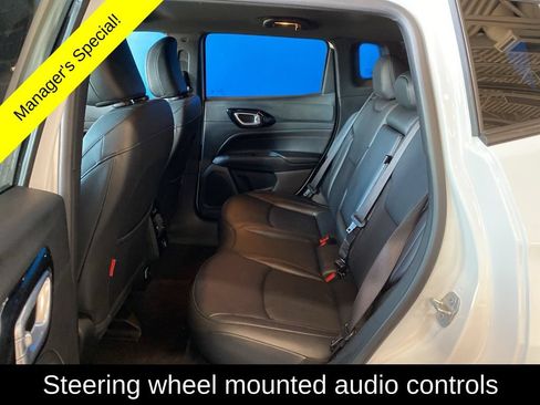 Used 2025 Jeep Compass Trailhawk AWD/4WD image 11