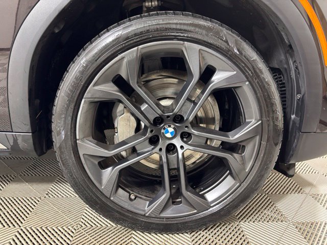Used 2022 BMW X6 xDrive40i AWD/4WD image 23