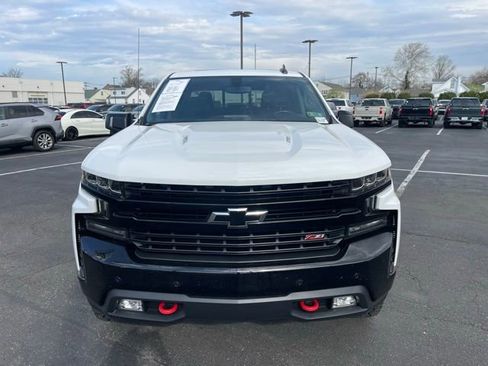 Used 2020 Chevrolet Silverado 1500 LT Trail Boss image 2
