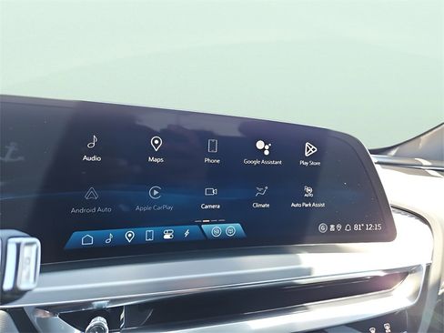 New 2024 Cadillac Lyriq Luxury image 24