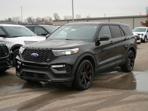 Used 2022 Ford Explorer ST w/ Equipment Group 401A image 10