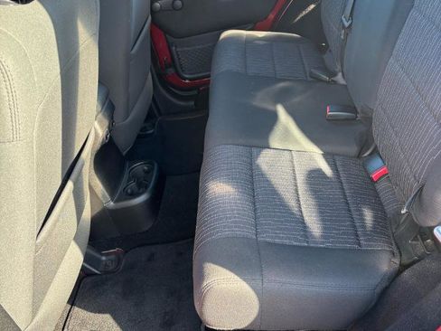 Used 2012 Jeep Wrangler Unlimited Sport image 19