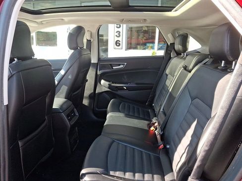Used 2017 Ford Edge SEL w/ Equipment Group 201A image 8