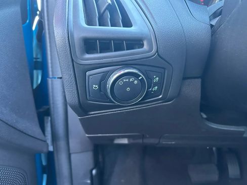 Used 2014 Ford Focus SE image 12