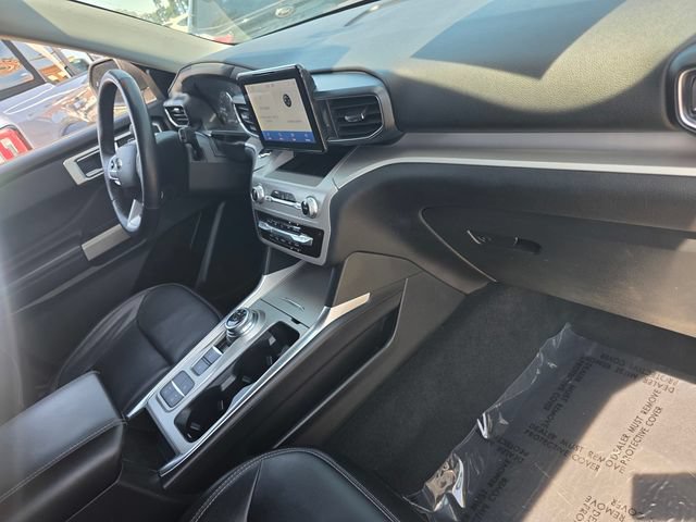 Used 2023 Ford Explorer XLT RWD image 16