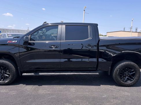 Used 2019 Chevrolet Silverado 1500 LT Trail Boss AWD/4WD image 4
