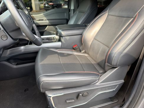 Used 2024 Ford F250 Lariat w/ Lariat Ultimate Package AWD/4WD image 12