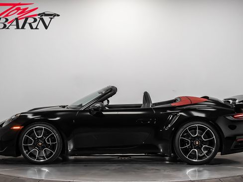 Used 2021 Porsche 911 Turbo S image 2