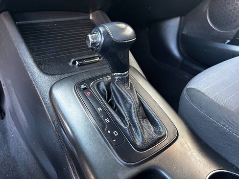 Used 2015 Kia Forte EX image 37
