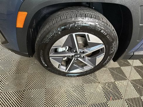 Certified 2025 Hyundai Tucson SEL AWD/4WD image 12