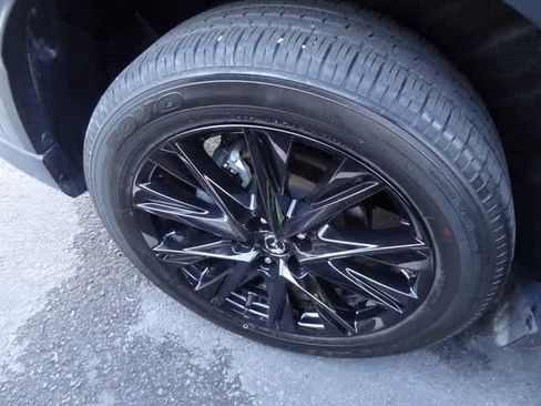Used 2024 MAZDA CX-5 Carbon Edition image 11