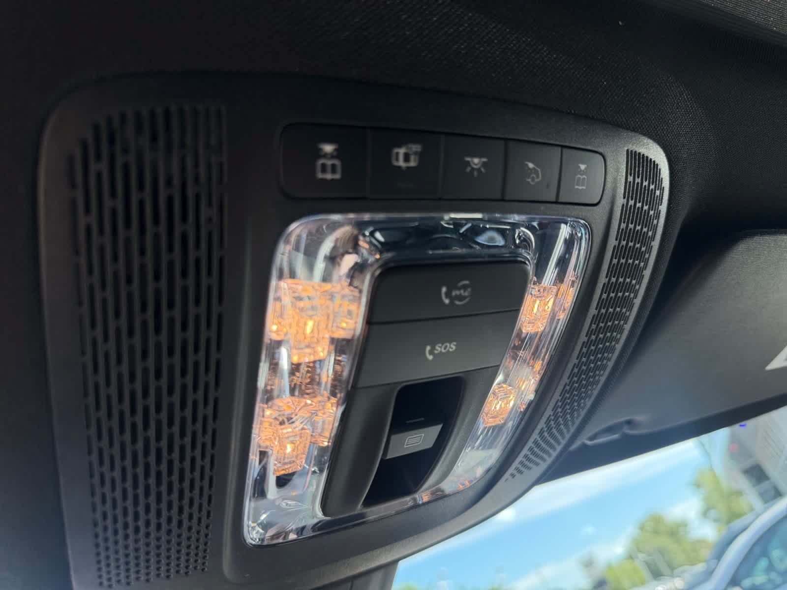 Used 2022 Mercedes-Benz GLB 250 4MATIC image 35