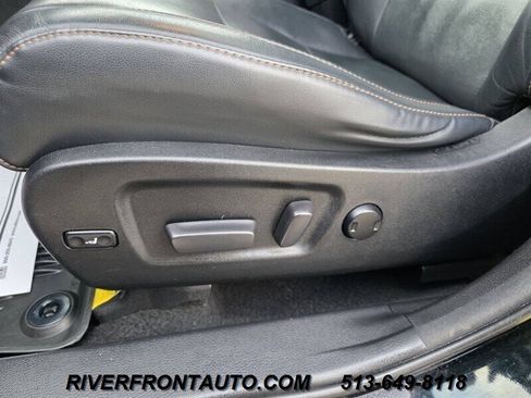 Used 2017 Toyota Highlander XLE AWD/4WD image 22