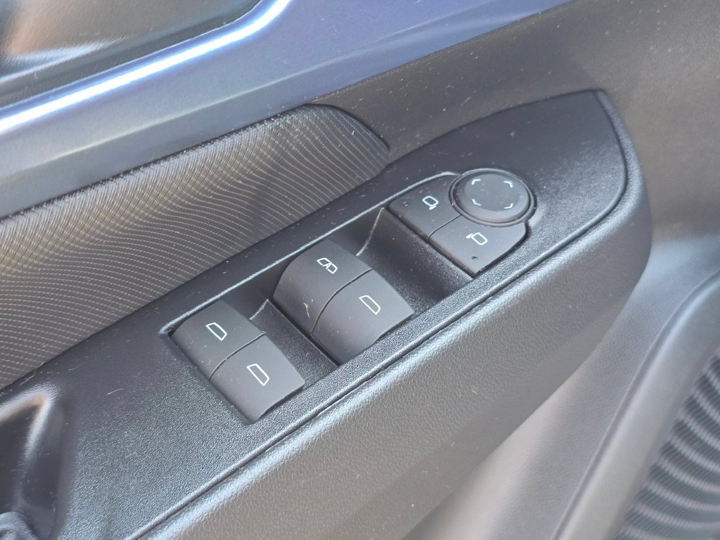 Used 2024 Chevrolet Equinox EV LT AWD/4WD image 23