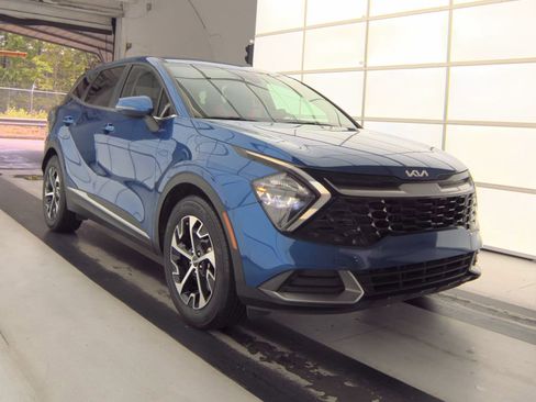 Used 2023 Kia Sportage EX FWD image 6