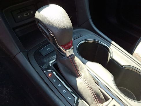 Used 2022 Chevrolet Equinox RS w/ RS Leather Package image 16