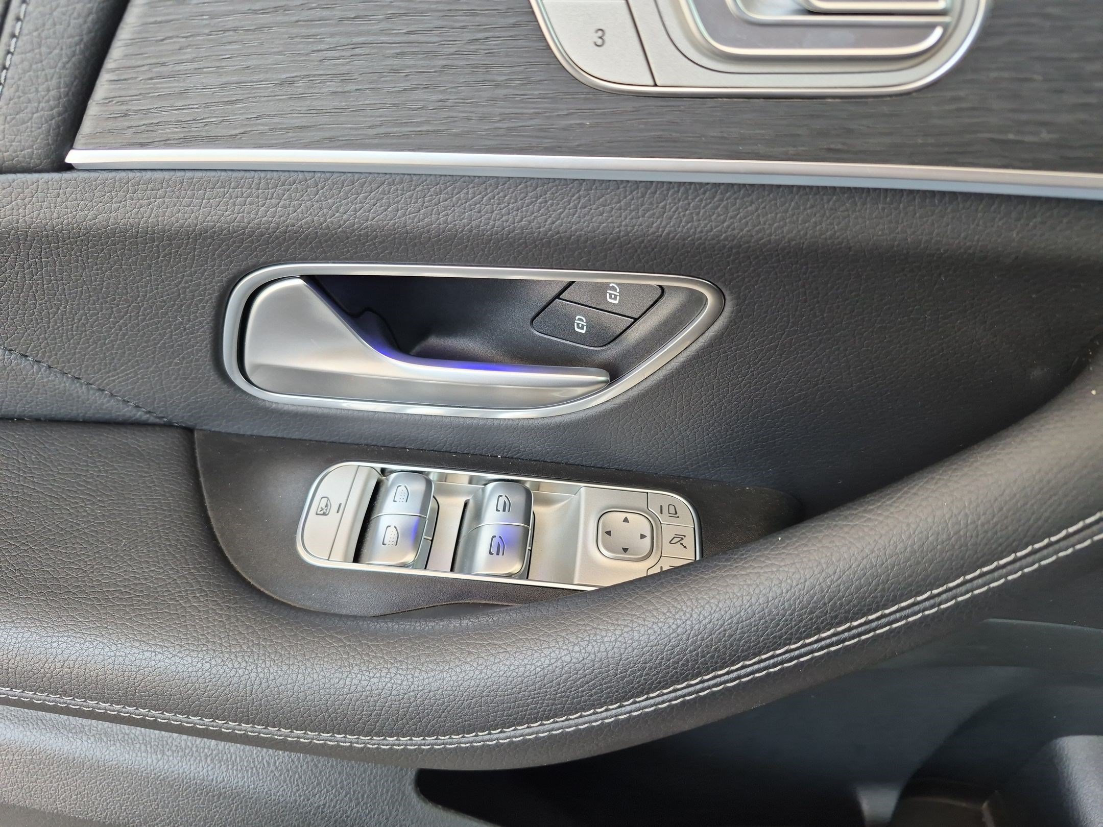 Used 2026 Mercedes-Benz GLS 450 4MATIC image 15
