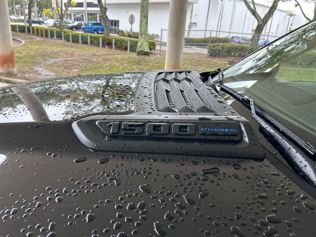 New 2025 RAM 1500 Tradesman AWD/4WD image 14