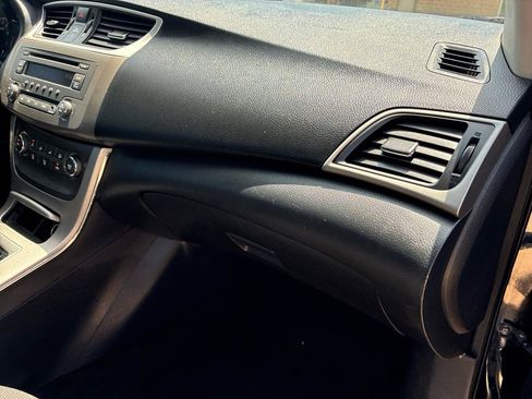 Used 2014 Nissan Sentra S FWD image 31