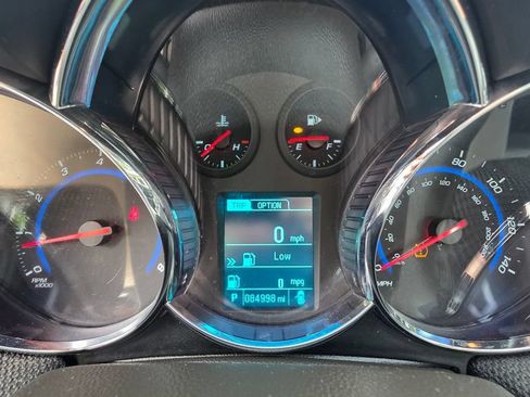 Used 2016 Chevrolet Cruze LT FWD image 12