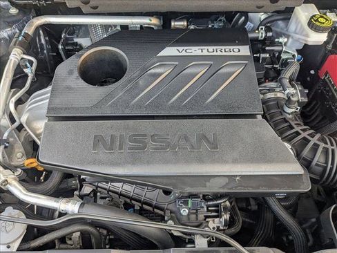 Used 2024 Nissan Rogue SV image 20