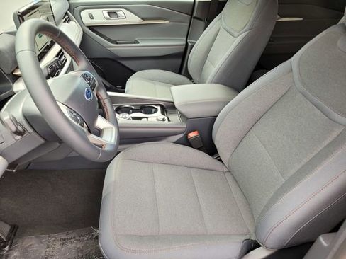 New 2026 Ford Explorer Active image 15