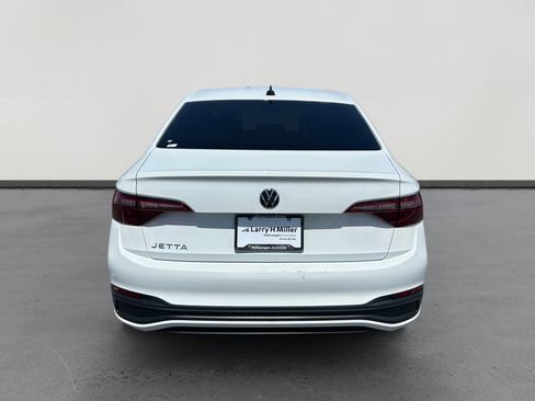 Certified 2023 Volkswagen Jetta S FWD image 4